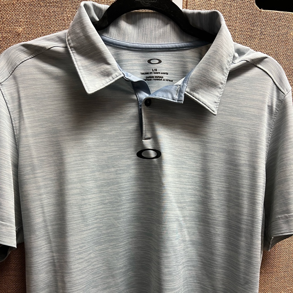 Oakley polo
